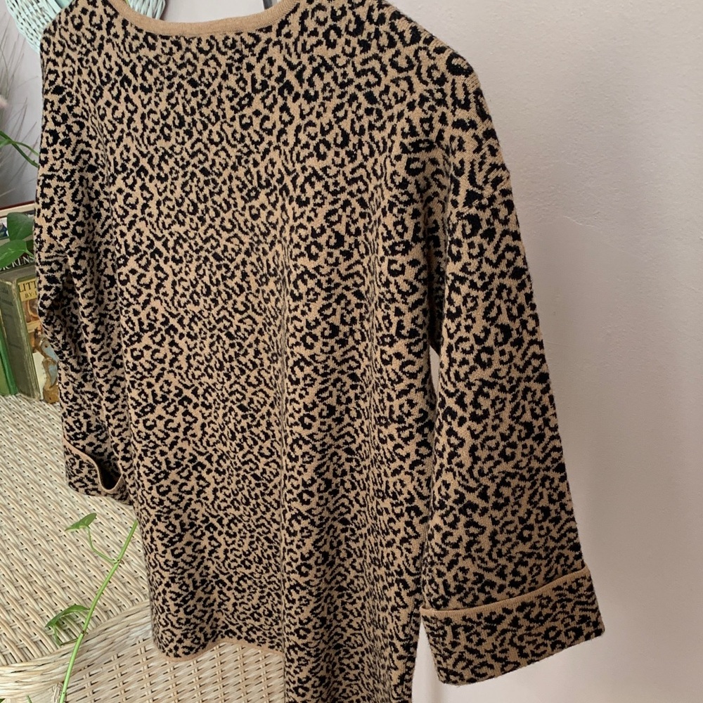 Tahari Animal Print Long Sleeve Top - Black and Tan - Picture 5 of 5